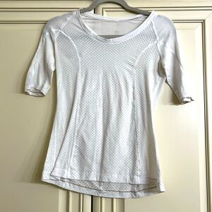 Lululemon Athletica Studio  Crop II  Unlined Pants. Size 8